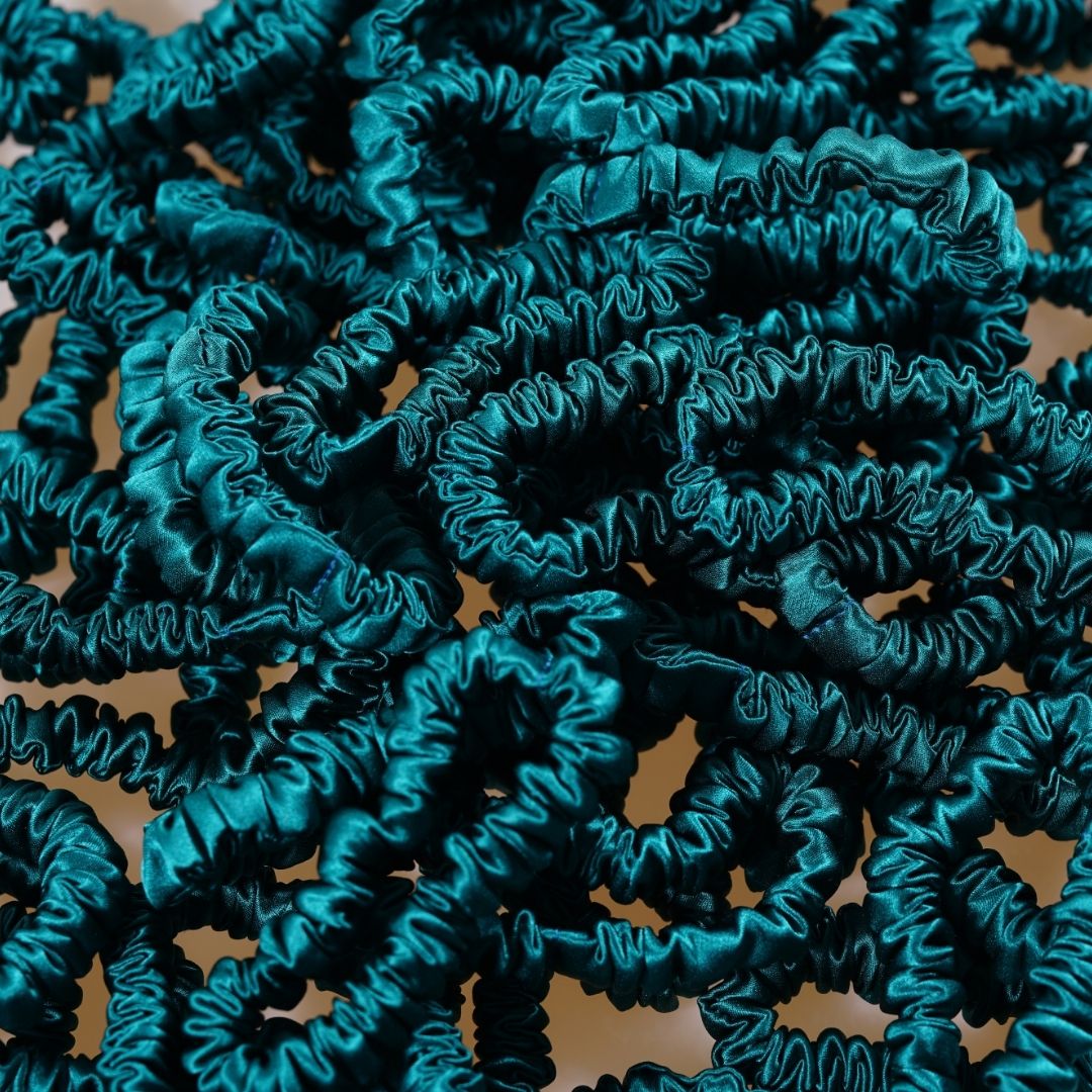 Royal Green Silk Scrunchie Skinny Wholesale | In Stock