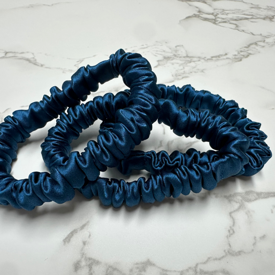Deep Peacock Blue  Skinny Silk Scrunchie in stock, wholesale silk scrunchie from 1 piece, custom silk scrunchies with logo brand label, low MOQ.