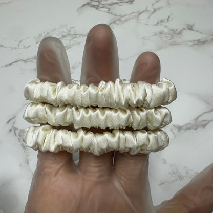 Cream Silk Scrunchie Wholesale from 1 piece, custom silk scrunchies with brand label, low MOQ.